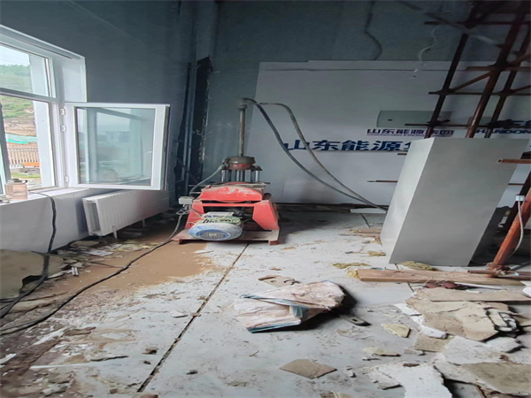 容县地基基础下沉墙体裂缝加固注浆顶升施工